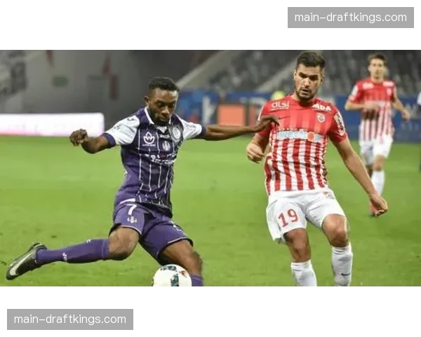 战术复盘:解析图卢兹如何通过高位逼抢逼平实力占优的尼斯 战术复盘:解析图卢兹如何通过高位逼抢逼平实力占优的尼斯