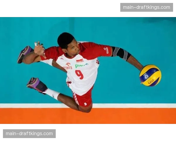 技术统计:波兰男排副攻科查诺夫斯基单场拦网得分创本国联赛十年新高 技术统计:波兰男排副攻科查诺夫斯基单场拦网得分创本国联赛十年新高