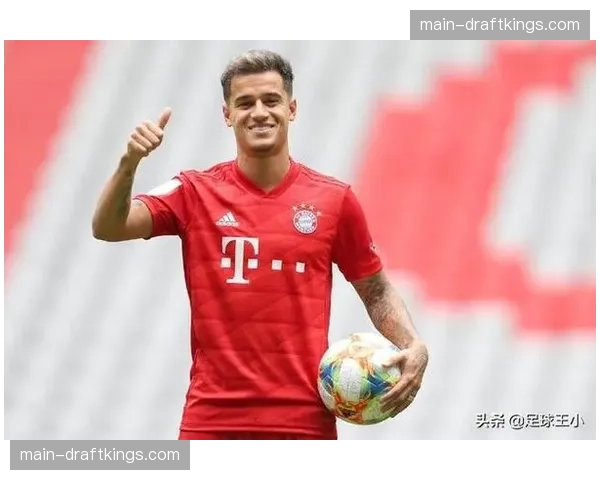 评论：在VAR时代，边裁对于进攻越位的判罚倾向是否影响了边路球员前插的积极性？